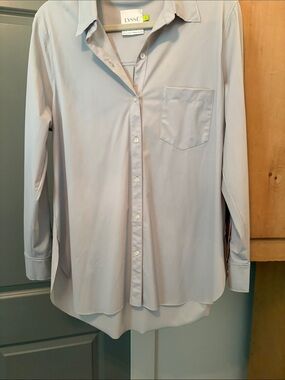 Lysse Woman’s  Light Gray Stretch Button-Down Shirt